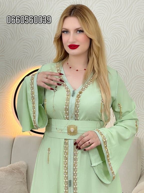 أخضر